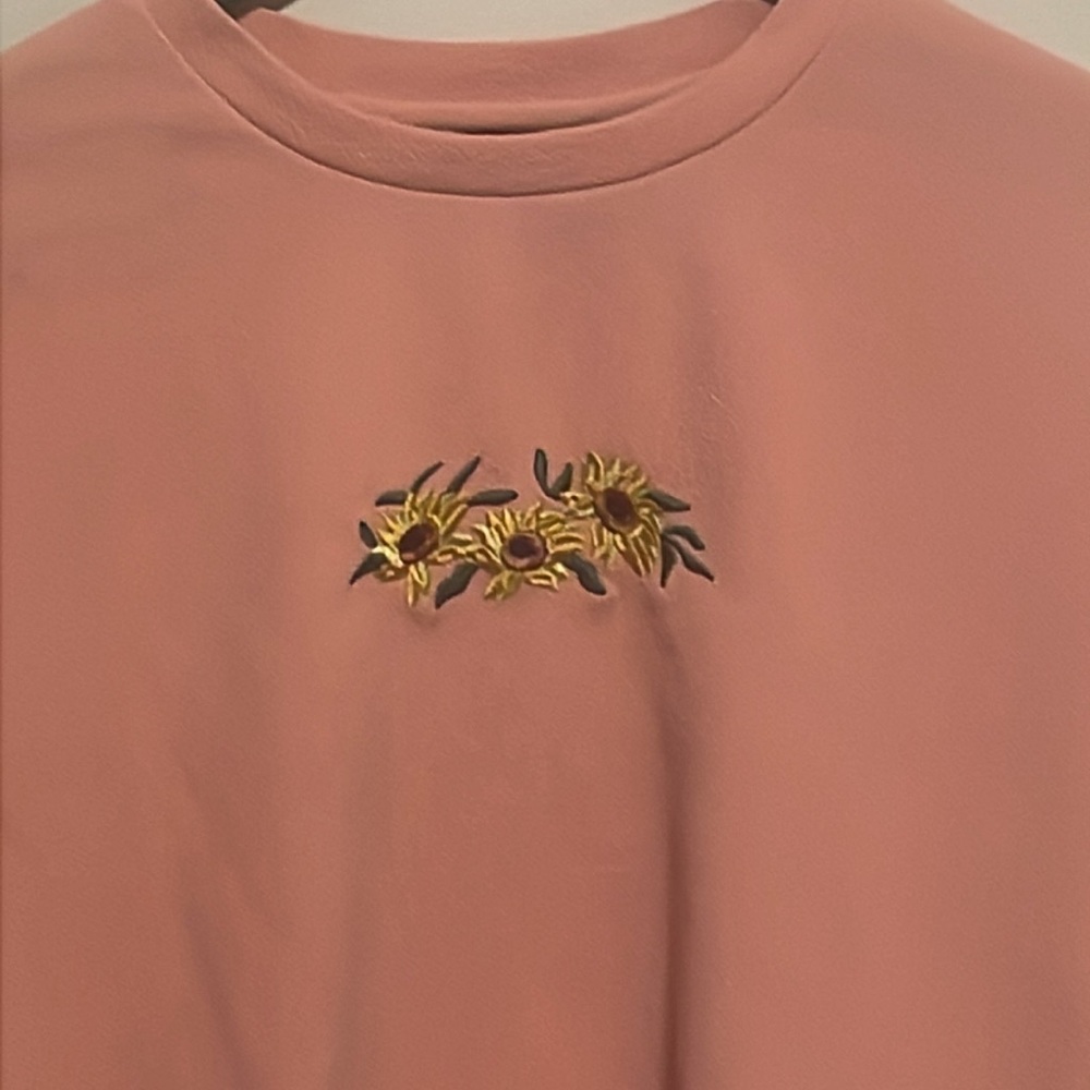 daisy crop sweater - Picture 2 of 4